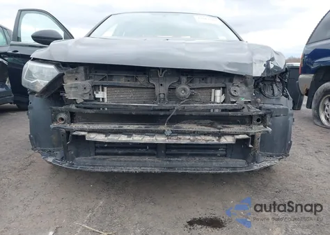 2019 Volkswagen Jetta 1.4T R-Line/1.4T S/1.4T Se из США, поврежденный, VIN 3VWC57BUXKM052966